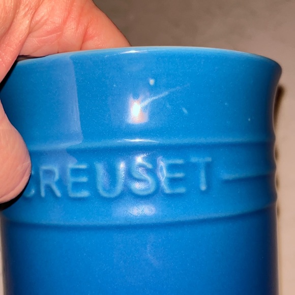 Le Creuset Marseille 1.1 L utensil holder NWT - Picture 5 of 6